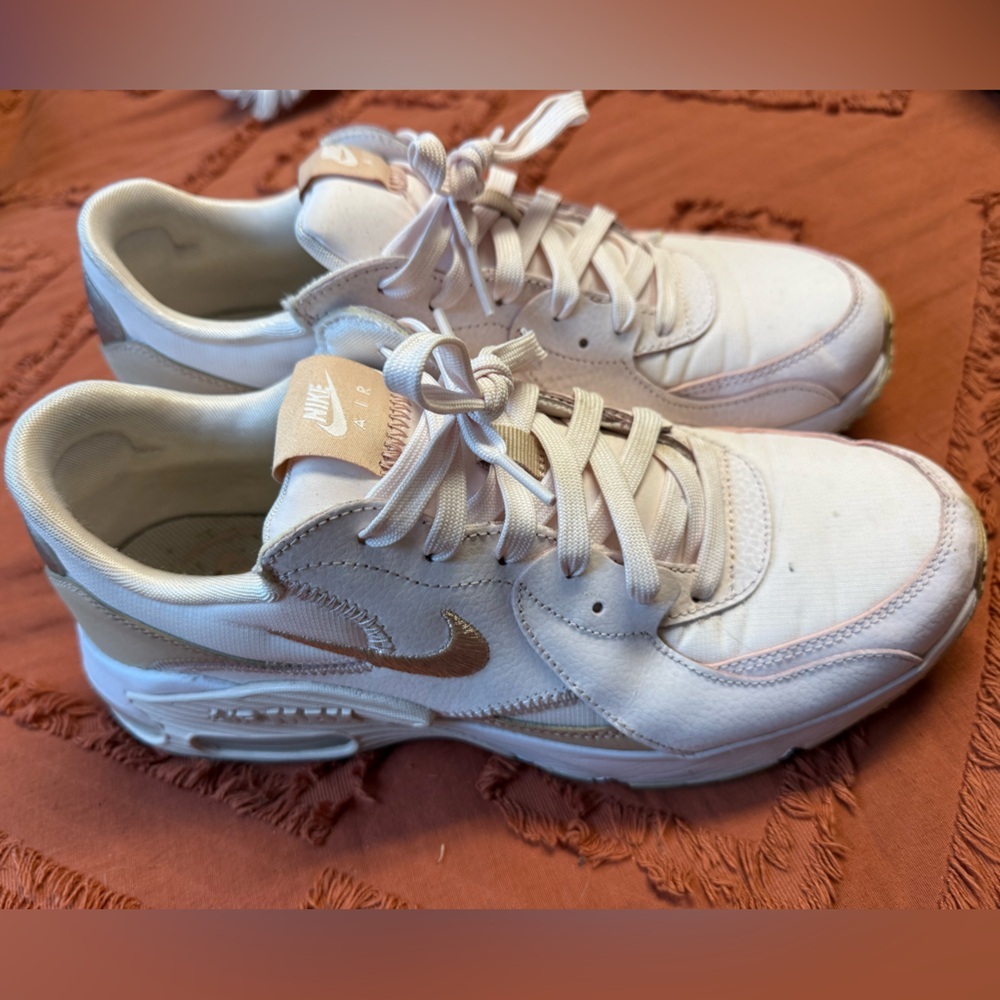 NIKE AIR  WOMEN 10 MAX EXCEE SNEAKERS PINK WHITE 90s VIBES PLUSH